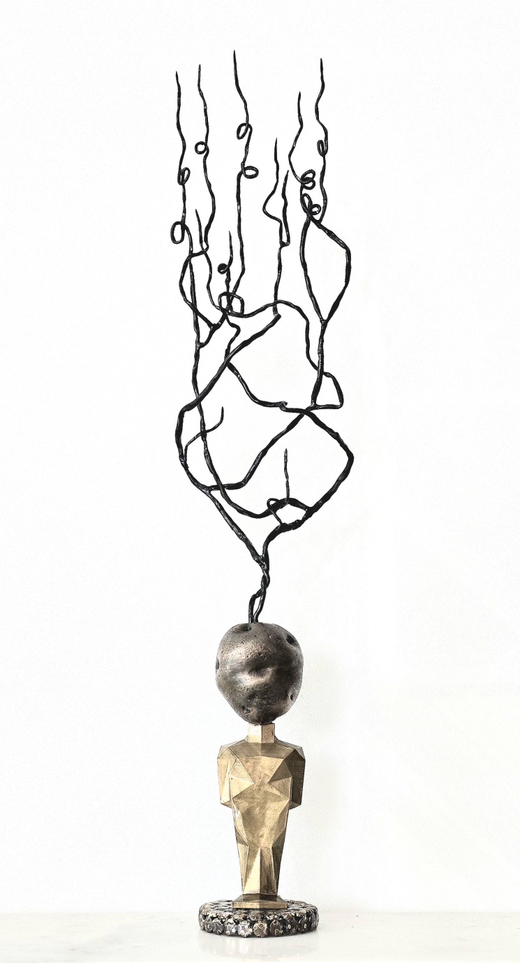 양태근_터-공생공존, 15x10x70cm, 브론즈.철.pvc ,2024